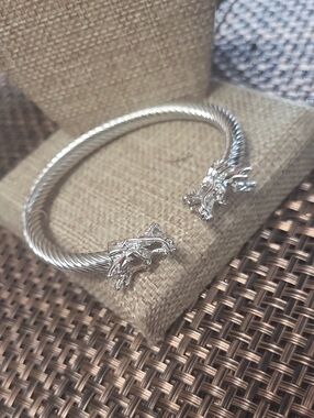 Silver Twisted Cable Wolf Head Cuff Bracelet - Women Jewelry
